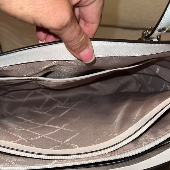 White Michael Kors Tote large size